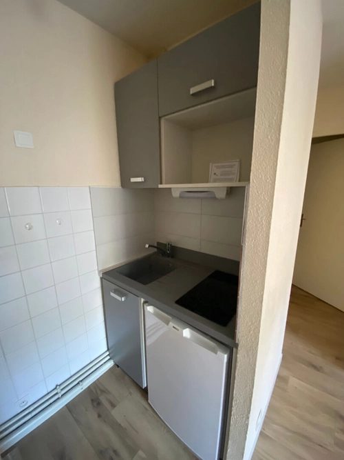 Image d'un appartement t2 proche centre ville à 502€ à niort (79000)