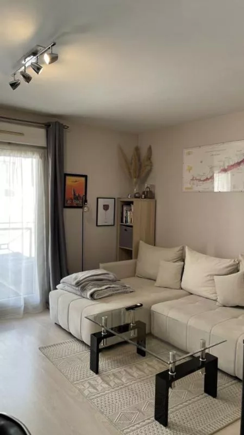 Image d'un appartement 2 pièces, 48 m² à louer à dijon (21000) à 925€ à dijon (21100)