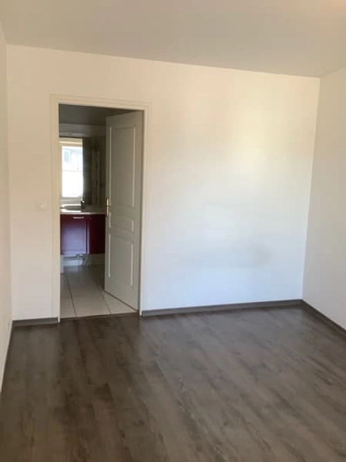 Image d'un reims - appartement t2 de 50,31 m2 secteur barbatre avec place de parking + balcon disponible le 19/09 - vitavi immobilier à 690€ à reims (51100)