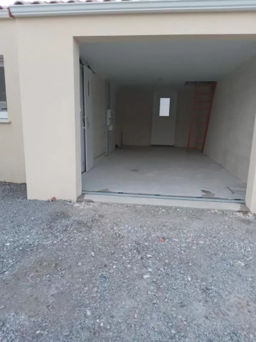 Image d'un maison 4 pièces, 85 m² à louer à la roche-sur-yon (85000) à 1150€ à la roche-sur-yon (85000)