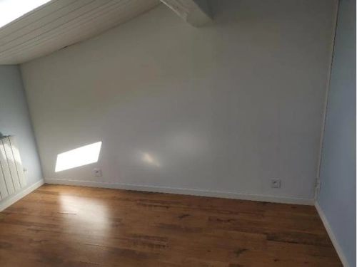 Image d'un locations-maison/villa t3 vayres - directe location - de propriétaires à locataires bordeaux gironde et lyon rhône à 790€ à vayres (87600)