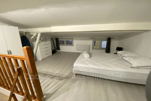 Image d'un 1 bedroom apartment for rent apt downtown 32 m² à 560€ à apt (84400)