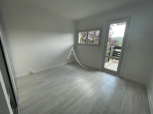 Image d'un en location appartement 3 pièces 64 m à 1180€ à gif-sur-yvette (91190)