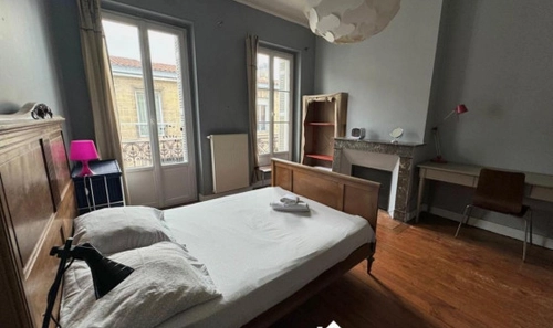 Image d'un maison à bordeaux à louer - locagestion, expert en gestion locative à 2600€ à bordeaux (33200)