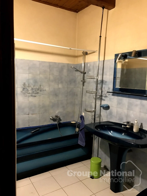 Image d'un a louer appartement t4 de 120m2 au centre de saint maximin à 900€ à saint-maximin-la-sainte-baume (83470)
