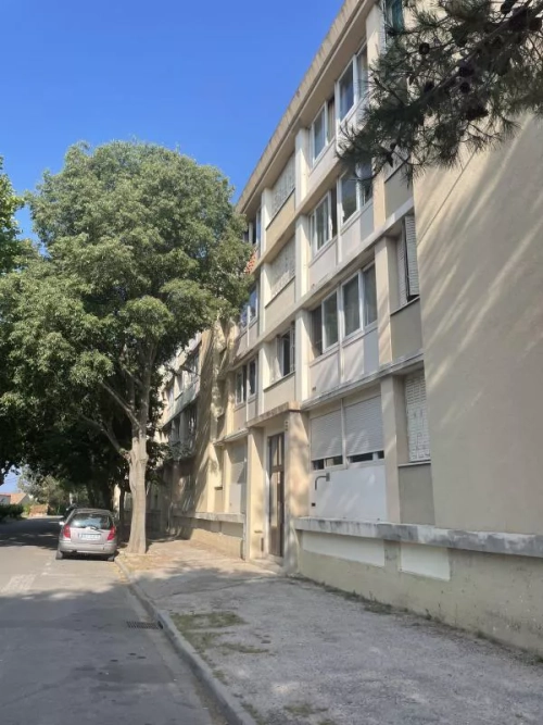 Image d'un appartement 5 pièces, 92 m² à louer à carpentras (84200) à 528€ à carpentras (84200)