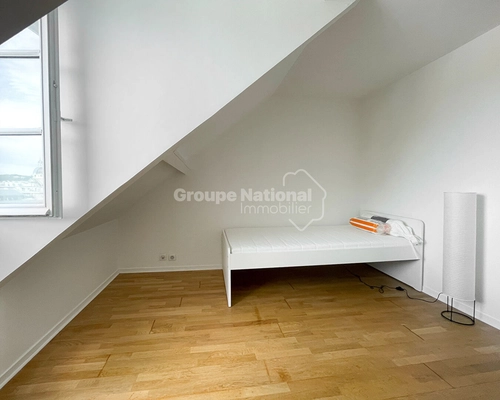 Image d'un versailles rive droite - 3 pièces meublé duplex 5ème étage sans ascenseur à 1480€ à versailles (78000)