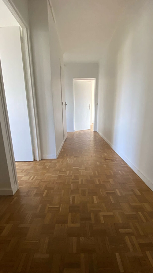 Image d'un st germain en laye - 4 pièce(s) - 87.30 m2 à 1750€ à saint-germain-en-laye (78100)
