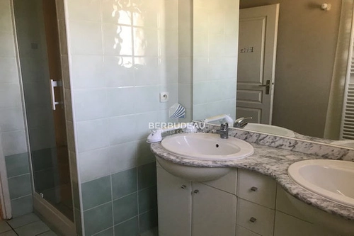 Image d'un en location appartement 3 pièces 65 m à 784€ à carpentras (84200)