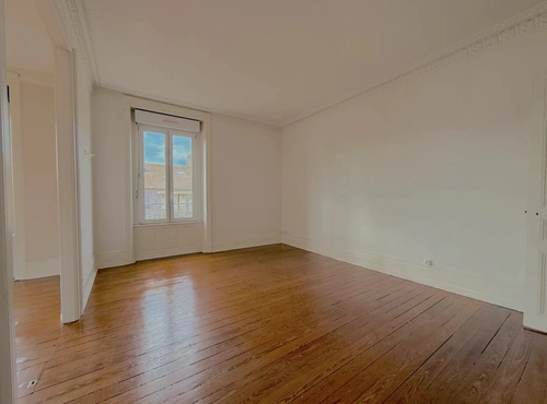 Image d'un en location appartement 5 pièces 116 m à 750€ à belfort (90000)