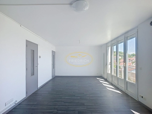 Image d'un appartement type f3 entièrement rénové à 685€ à bar-le-duc (55000)