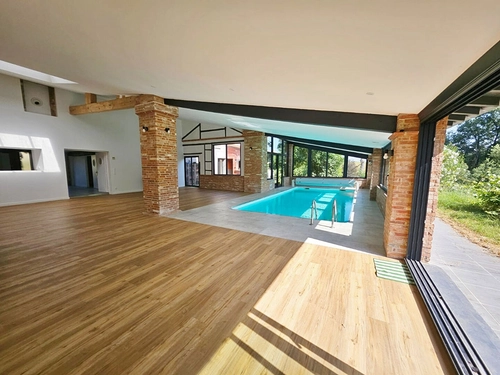 Image d'un maison 5 pièces merville 340.00m² 2083€ à louer - l'adresse à 2083€ à merville (59660)