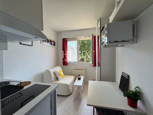 Image d'un en location appartement 1 pièce 9 m à 570€ à saint-germain-en-laye (78100)