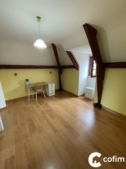 Image d'un maison individuelle à louer, 6 pièces - pau 64000 à 1588€ à pau (64000)