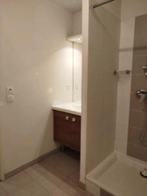 Image d'un location appartement oullins 2 pièces 44 m2 rhone (69600) - 716 € / mois à 716€ à oullins (69600)