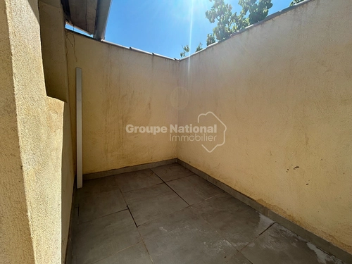 Image d'un studio bis de 25 m² avec cour privative à 650€ à miramas (13140)