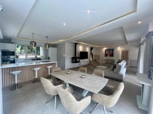 Image d'un location maison biot les issarts 5 pièces 140 m2 alpes maritimes (06410) - 5500 € / mois à 5500€ à biot (06410)