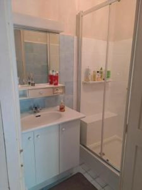 Image d'un location appartement ciotat 3 pièces 70 m2 bouches du rhone (13600) - 500 € / mois à 500€ à la ciotat (13600)