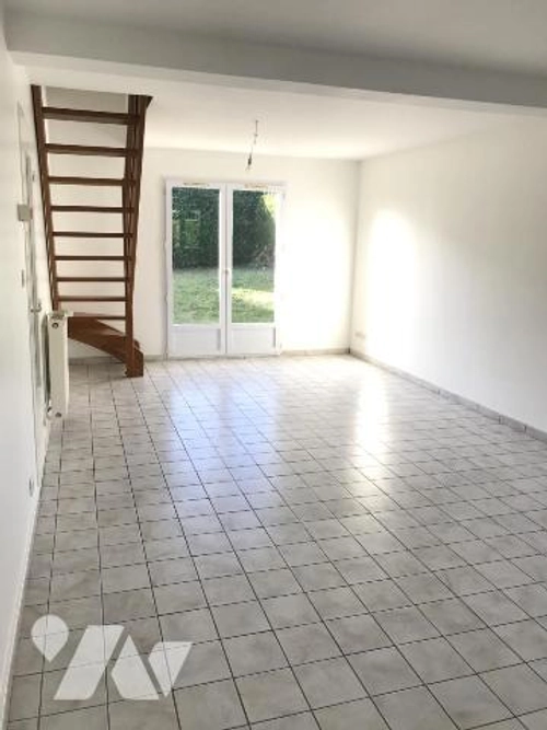 Image d'un house at 44 chapelle-sur-erdre, la chapelle sur erdre, 44240, france à 1012€ à la chapelle-sur-erdre (44240)