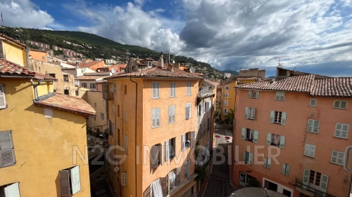 Image d'un centre-ville, location appartement 2 pièces 39m² à 568€ à grasse (06130)