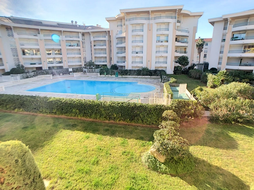 Image d'un appartement 1 pièce, 29 m² à louer à fréjus (83600) à 750€ à fréjus (83600)