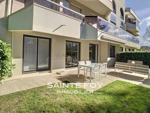 Image d'un appartement rez de jardin 4 chambres 102 m2 - résidence dans parc à 1980€ à "écully" (69130)