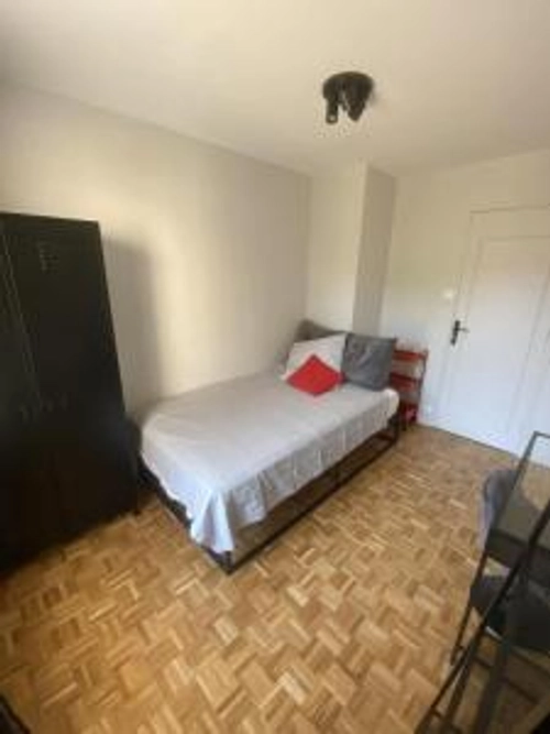Image d'un location appartement bron 5 pièces 66 m2 rhone (69500) - 480 € / mois à 480€ à bron (69500)