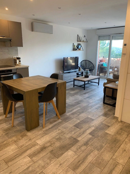 Image d'un appartement 2 pièces à louer à 950€ à mougins (06250)