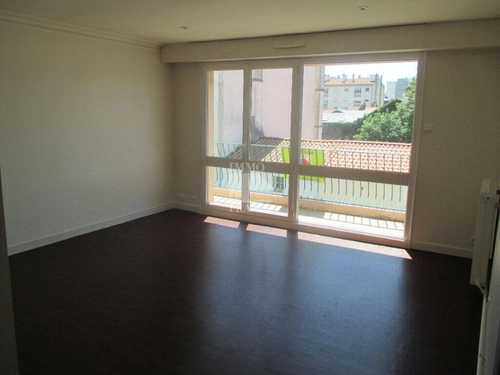 Image d'un appartement 3 pièces à louer à 706€ à la roche-sur-yon (85000)