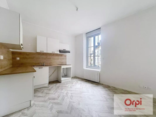 Image d'un appartement 3 pièces, 49 m² à louer à montluçon (03100) à 440€ à montluçon (03100)