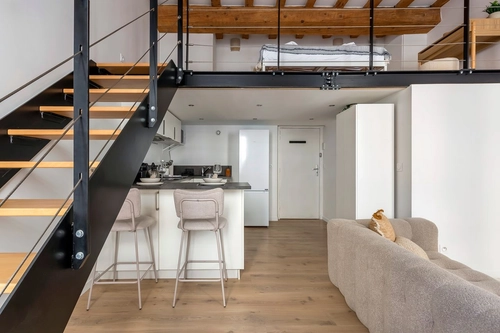 Image d'un monthly furnished rental – 28 m² – lyon 6 – mezzanine – place lyautey / passerelle du collège, lyon - amsterdam apartments for rent à 1760€ à lyon 6ème (69006)