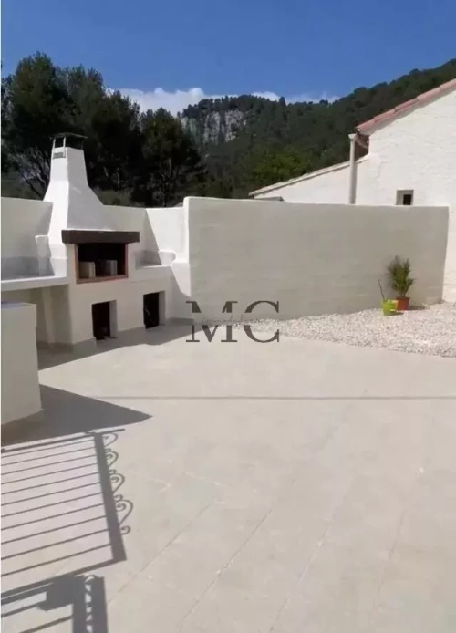 Image d'un appartement 4 pièces, 83 m² à louer à gémenos (13420) à 1525€ à gémenos (13420)