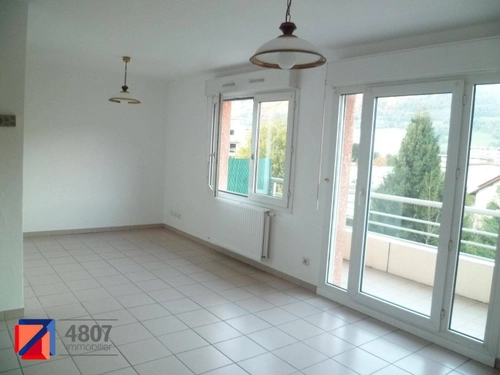 Image d'un appartement 3 pièces à louer à 867€ à cluses (74300)