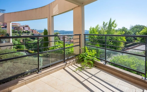 Image d'un appartement à louer 2 pièces 43,35 m à 849€ à mandelieu-la-napoule (06210)