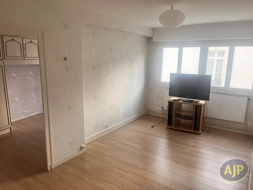 Image d'un location appartement saintes : 524 € - ajp immobilier saintes à 524€ à saintes (17100)