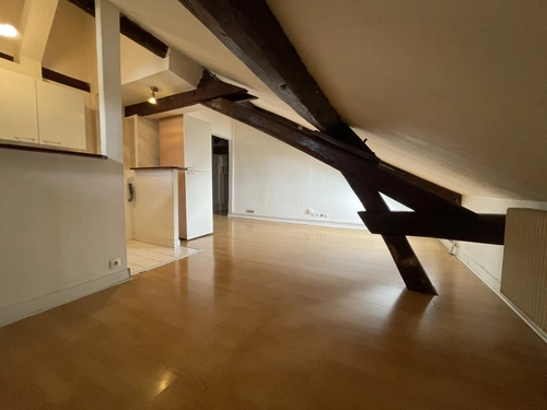 Image d'un appartement dans le centre de melun-chauffage inclus à 700€ à melun (77000)