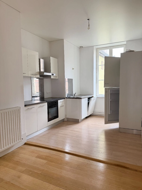 Image d'un t4 avec 2 chambres - refait à neuf, chalon sur saone à 840€ à chalon-sur-saône (71100)