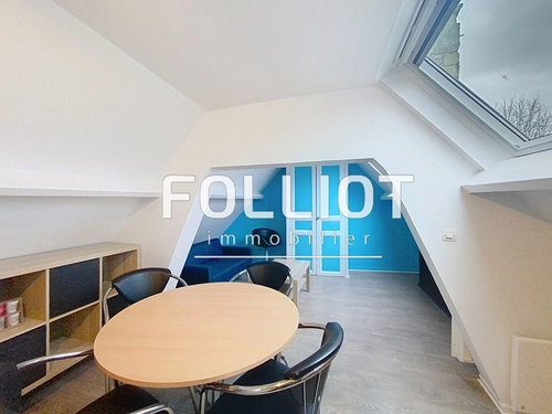 Image d'un charmant t2 meublé sous les combles à deux pas du château à 645€ à caen (14000)