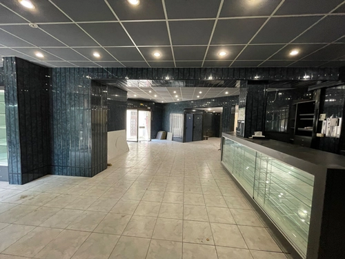Image d'un local commercial 170m² - boulevard talabot à 2000€ à nîmes (30000)