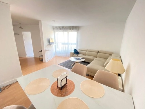 Image d'un les pres à 925€ à montigny-le-bretonneux (78180)