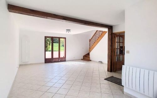 Image d'un maison à louer 6 pièces à 1830€ à marcq (78770)