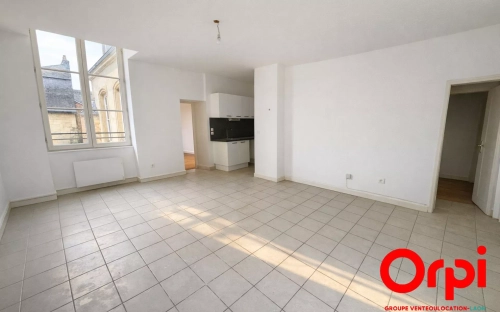Image d'un appartement à louer 3 pièces 72,05 m à 570€ à laon (02000)