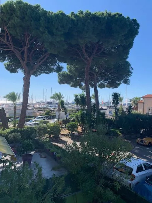 Image d'un appartement 1 pièce, 42 m² à louer à vallauris (06220) à 890€ à vallauris (06220)