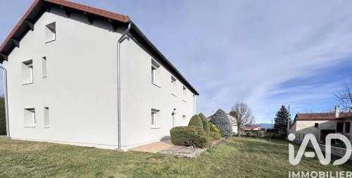 Image d'un appartement 4 pièces, 80 m² à louer à bains (43370) à 750€ à bains (43370)