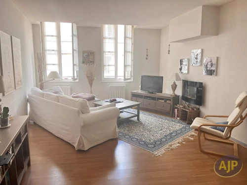 Image d'un appartement 3 pièces, 73 m² à louer à saintes (17100) à 740€ à saintes (17100)
