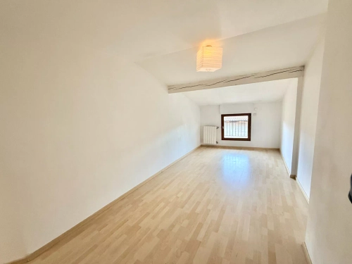 Image d'un appartement 5 pièces, 124 m² à louer à bourgoin-jallieu (38300) à 1200€ à bourgoin-jallieu (38300)