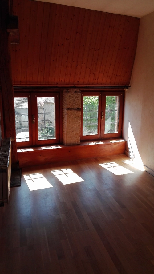 Image d'un joli duplex très lumineux !, autun à 535€ à autun (71400)