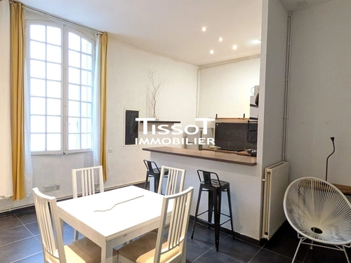 Image d'un nimes ecusson - p2 meuble à 650€ à nîmes (30000)