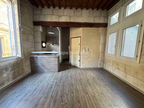 Image d'un t2 avec du charme - rue jean granaud à 600€ à arles (13104)