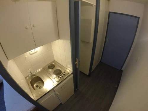 Image d'un appartement 1 pièce, 19 m² à louer à bron (69500) à 550€ à bron (69500)